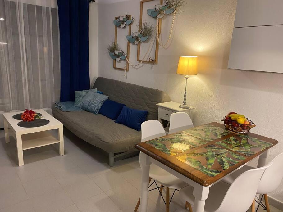 Fuerte Holiday M&M Apartaments Коста Калма Екстериор снимка