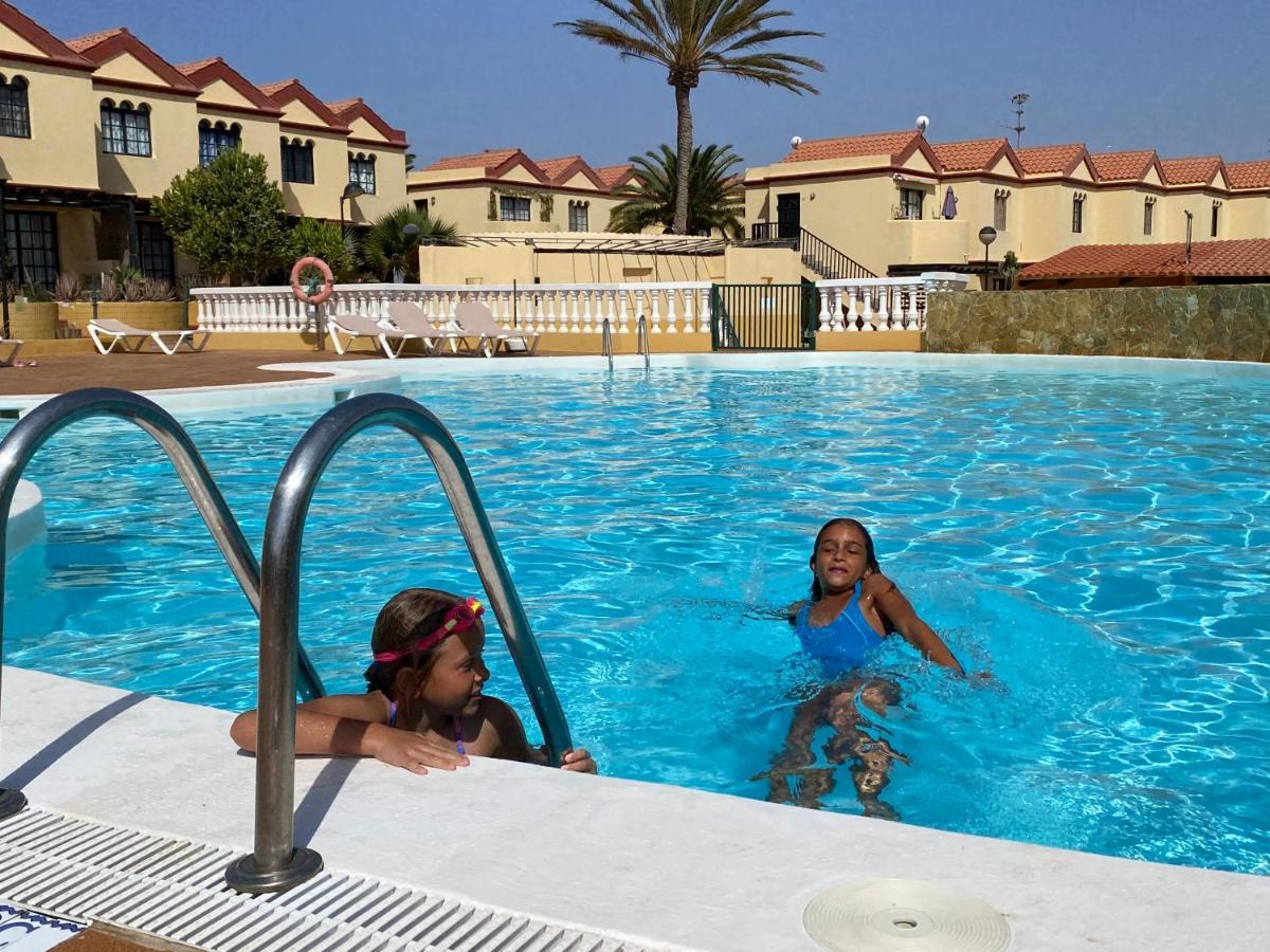 Fuerte Holiday M&M Apartaments Коста Калма Екстериор снимка
